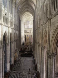 Kathedrale von Amiens: Innenansicht (Somme 80)