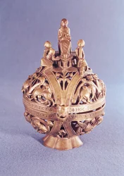 Weihrauchfass mit einem Engel, umgeben von drei jungen Hebräern, Tournai