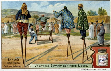Korea: Frauensport des Stelzenlaufens - Chromo Liebig, um 1900