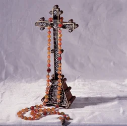 Kruzifix und Rosenkranz, die Maria Stuart (1542-87) gehört haben sollen