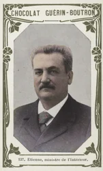 Etienne, Innenminister