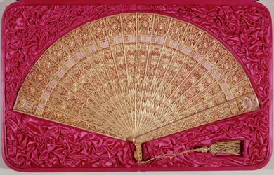 Fächer, geschenkt von Maximilian (1832-67) von Habsburg-Lothringen, Kaiser von Mexiko, an seine Frau Charlotte (1840-1927) von Belgien