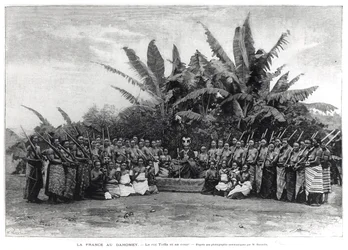 König Toffa (r.1874-1908) und sein Hof, Dahomey, 1892