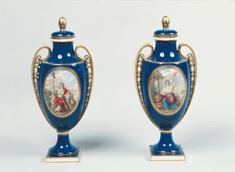 Paar Sevres-Vasen, dekoriert mit allegorischen Figuren der Gerechtigkeit und der Republik