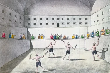 Persische Athleten beim Training in einem Gymnasium, ca. 1820 (Farbstich)