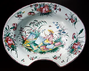 Sinceny-Teller mit Steinmetzdekoration, ca. 1780