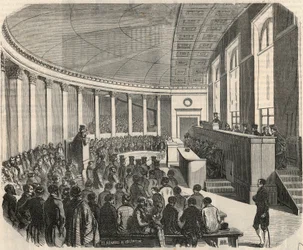 Das große Amphitheater während eines Wettbewerbs an der juristischen Fakultät in Paris - Gravur in „Tableau-de-Paris“ von Edmond Texier 1852
