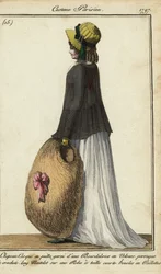Frau mit Strohhut und schwarzem Umhang