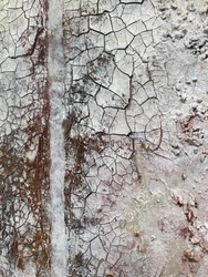 Rustikale rissige Farbe
