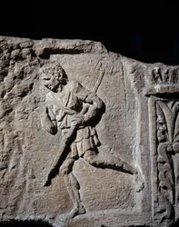 Gallorömische Kunst: Stele, die einen Gladiator darstellt