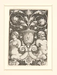 Ornamentale Vase mit zwei Figuren