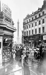 Nelsonsäule, The Strand und Lyons Corner House, Westminster, London, vor 1933