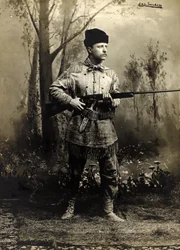 Theodore Roosevelt in Wildlederkleidung, Dakota-Territorium, um 1885