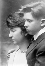 Margaret und ihr Sohn Stuart, ca. 1919
