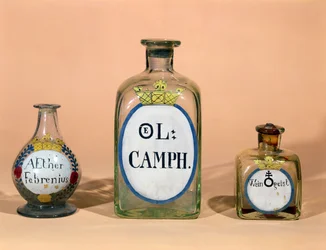 Apothekergefäße für Kampfer und Spiritus (Glas)