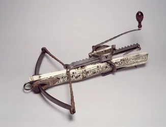 Sportarmbrust und Cranquin (Stahl & Holz mit Horn und Knochen eingelegt)