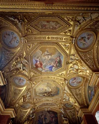 Decke des Paradezimmers und Kabinetts am Wasser des Sommerappartements von Königin Anna von Österreich