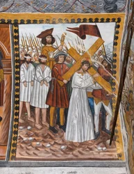 Geschichten der Passion Christi: Jesus geht mit dem Kreuz auf den Kalvarienberg und wird von Cyrenaeus unterstützt