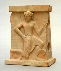 Keramischer Altar mit Iris, ca. 500 v. Chr.