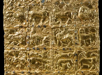 Folie mit geprägter Dekoration aus Delphi (Gold) (Detail)