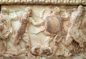Gigantomachie (Schlacht zwischen Göttern und Riesen) (Relief, Fries, 525 v. Chr.)