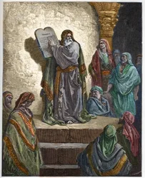 Der Schriftgelehrte Esra liest dem Volk das Gesetz vor - Stich in „The Bible illustrée“ von Gustave Doré (1832-1883) - Stich aus „The Doré Bible“