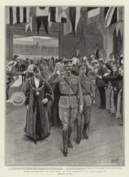 Lord Kitchener auf dem Weg zu seiner Kutsche in Southampton