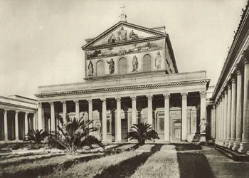 Fassade der Paulusbasilika