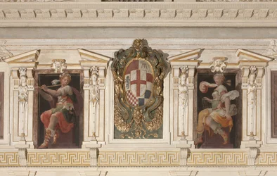 Allegorische Figuren und Wappen der Familie Marino
