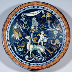 Cafaggiolo Fayence-Tasse mit fantastischen Tieren dekoriert