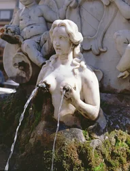 Brunnen
