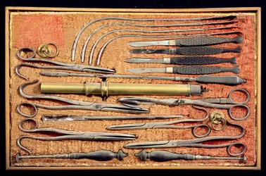 Chirurgische Instrumente