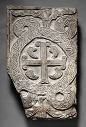 Transenna-Panel mit einem Kreuz, lombardisch, 700er-800er Jahre