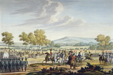 Die kaiserliche Garde manövriert in Anwesenheit der beiden Kaiser in Tilsit, 28. Juni 1807, graviert von Edme Bovinet (1767-1832)