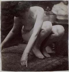 Studie eines weiblichen Aktmodells, von vorne gesehen, im Atelier von Jacques de Lalaing, Vorstudie für ein Element für einen Brunnen im Musée des Beaux-Arts, Doornik und für einen kreisförmigen Brunnen