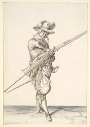 Soldat bereitet sich vor, ein Musket zu feuern