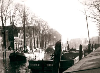 Kanalboote, Dordrecht, Niederlande