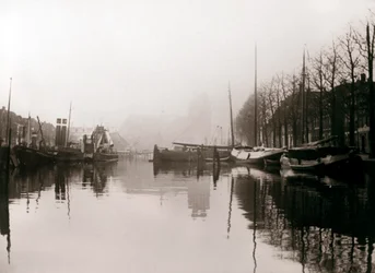 Kanalboote, Dordrecht, Niederlande, 1898