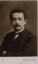 Carte-de-visite-Porträt von Albert Einstein, aufgenommen in Prag 1912, 1912