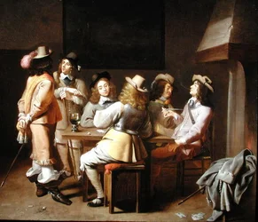 Ein Wachraum mit Soldaten, die Karten spielen und an einem Tisch rauchen