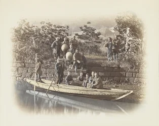 Ein Boot am Flussufer, Japan