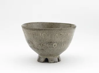 Teeschale im Mishima-Stil, Karatsu Ware