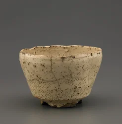 Teeschale mit gekerbtem Fuß, Yamaguchi Präfektur, Edo-Periode