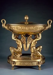 Vergoldete Silberterrine