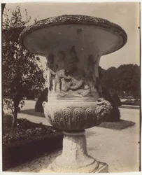 Versailles, Vase