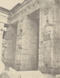 Médinet Habou, Palast von Ramses II, 2. Hof, Ostseite