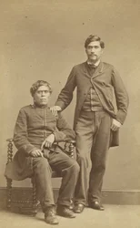 Wharepapa und Horomona Te Atua (Solomon der Gott) ca. 1863 (Albuminabzug)