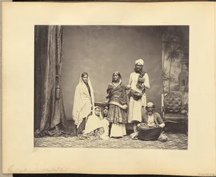 Gruppe von Musikern und Nautch-Mädchen