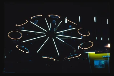 Vergnügungsparkfahrt bei Nacht, Atlantic City, New Jersey, USA
