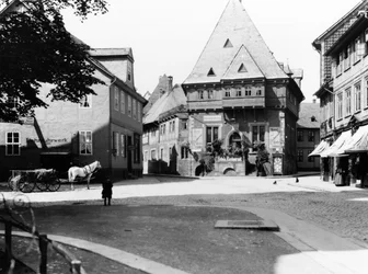 Ein altes Hotel am Marktplatz, Goslar, ca. 1910